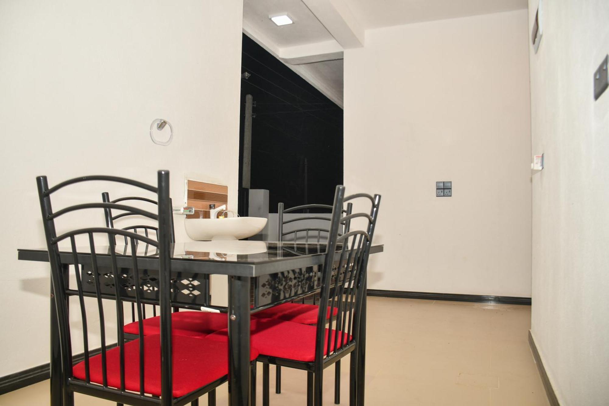 Ocean Grace Bed and Breakfast Arugam Bay Buitenkant foto