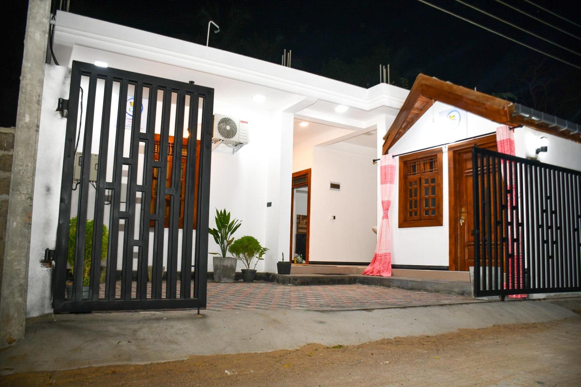 Ocean Grace Bed and Breakfast Arugam Bay Buitenkant foto